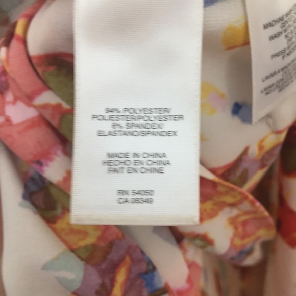 [Rachel Roy] Graphic Floral Ruched Sleeveless Top - Picture 6 of 9